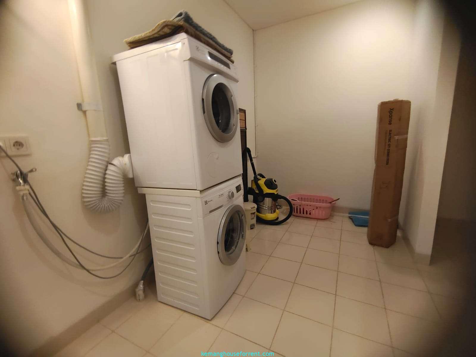 Luxury Apartment for Rent at Pakubuwono House (4)