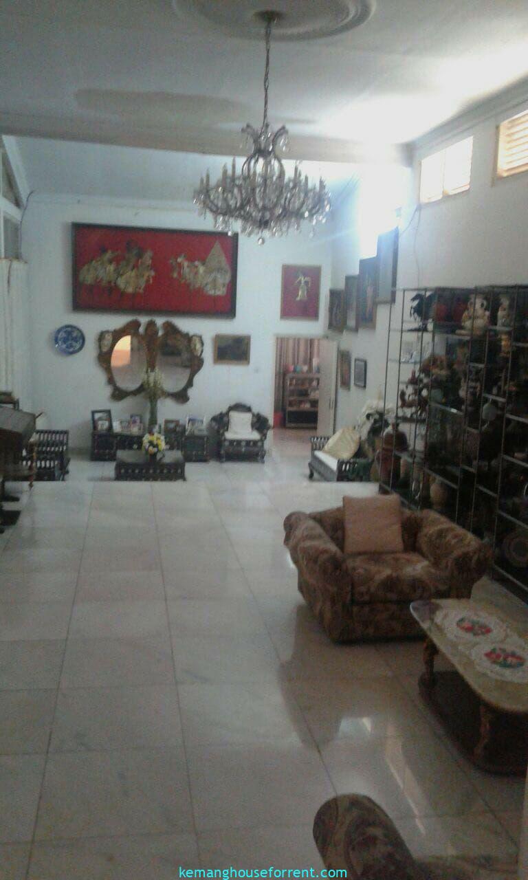Rumah Mewah Dijual di Jl. Wijaya 1, Kebayoran Baru (2)