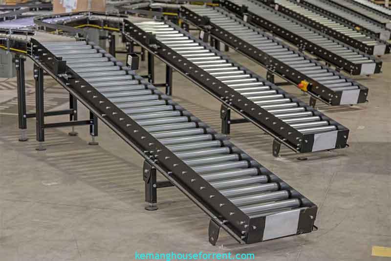 how does a conveyor belt for people work