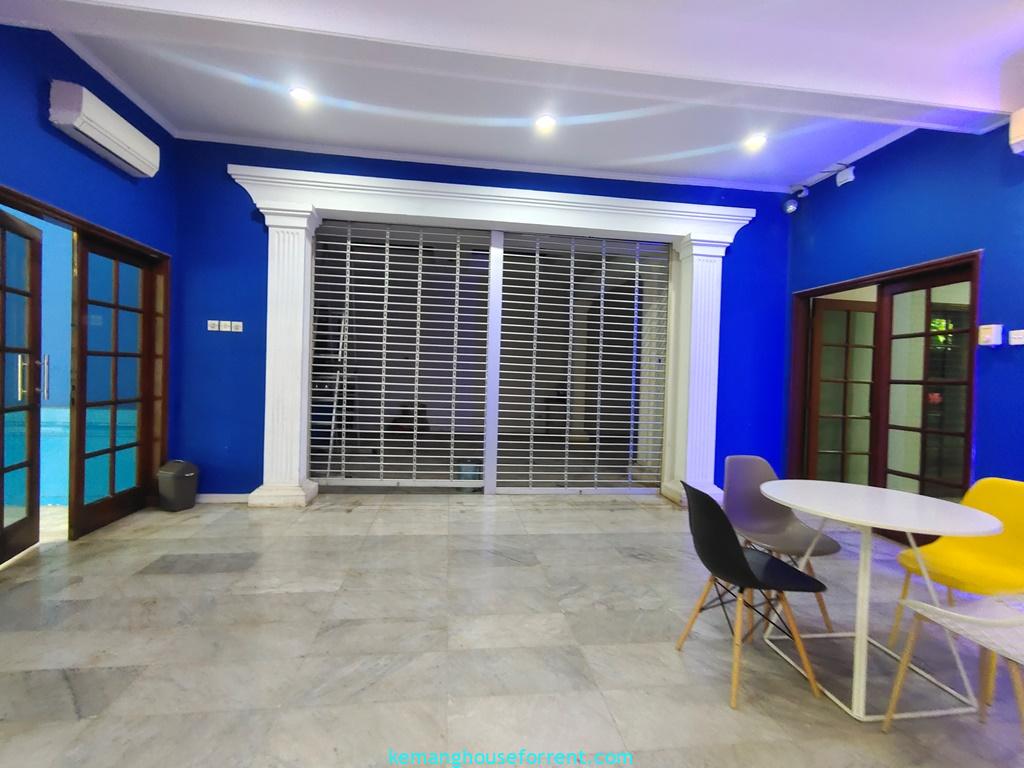 Dijual rumah mewah di Kemang Selatan
