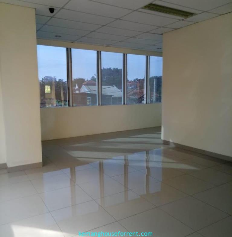 Gedung kantor disewakan Raden Saleh