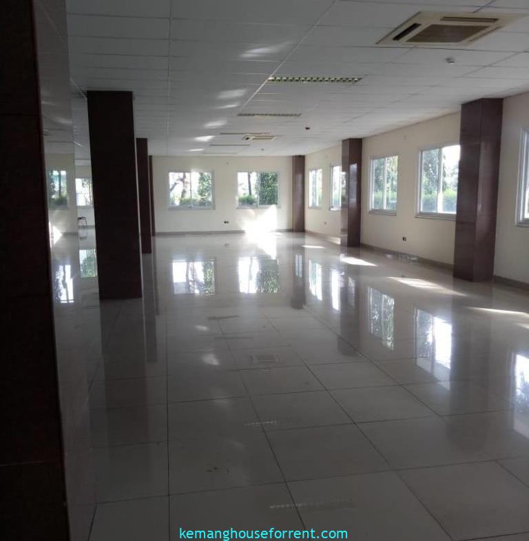 Gedung kantor disewakan Raden Saleh
