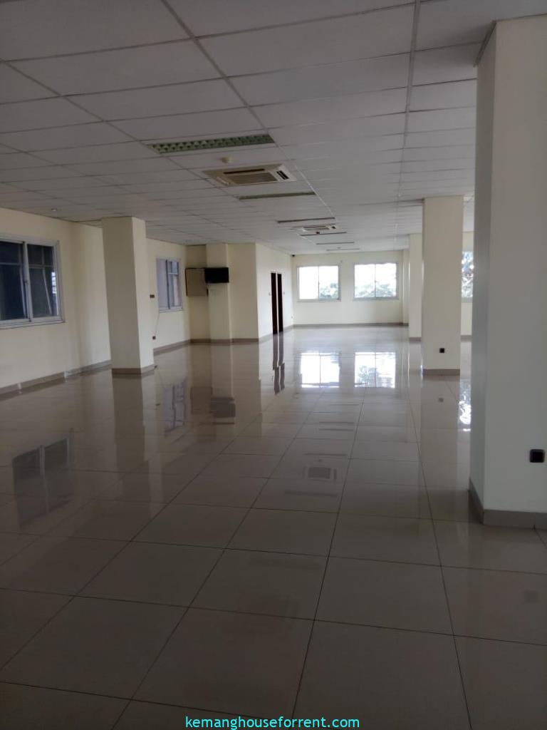 Gedung kantor disewakan Raden Saleh
