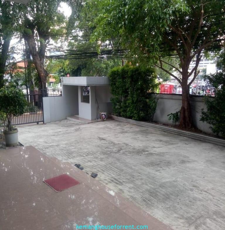 Gedung kantor disewakan Raden Saleh