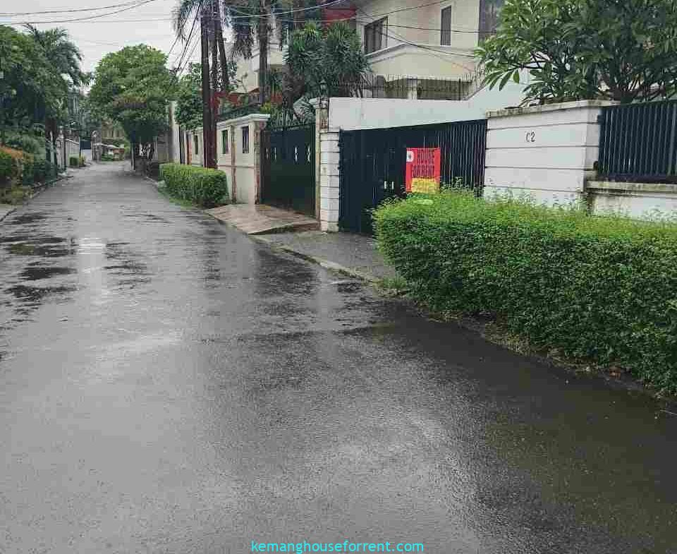 House for Rent in Kemang Timur V (2)