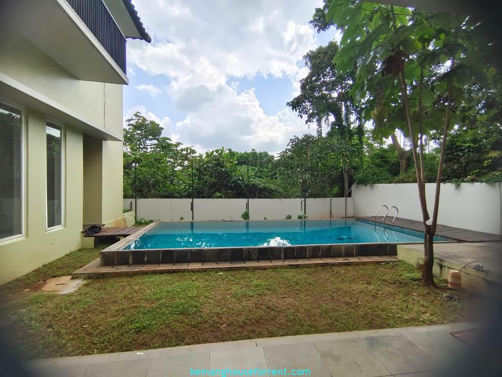 minimalist house for rent in Kemang Timur