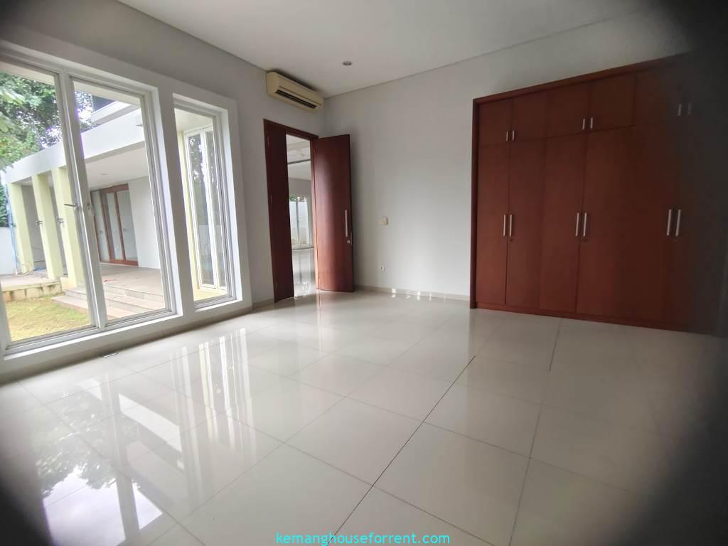 minimalist house for rent in Kemang Timur