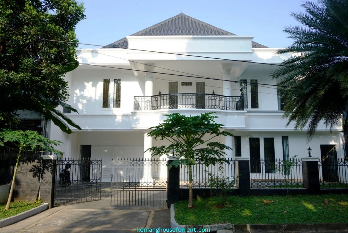 4 Bedroom House for Rent on Jl Sekolah Duta, Pondok Indah (2)