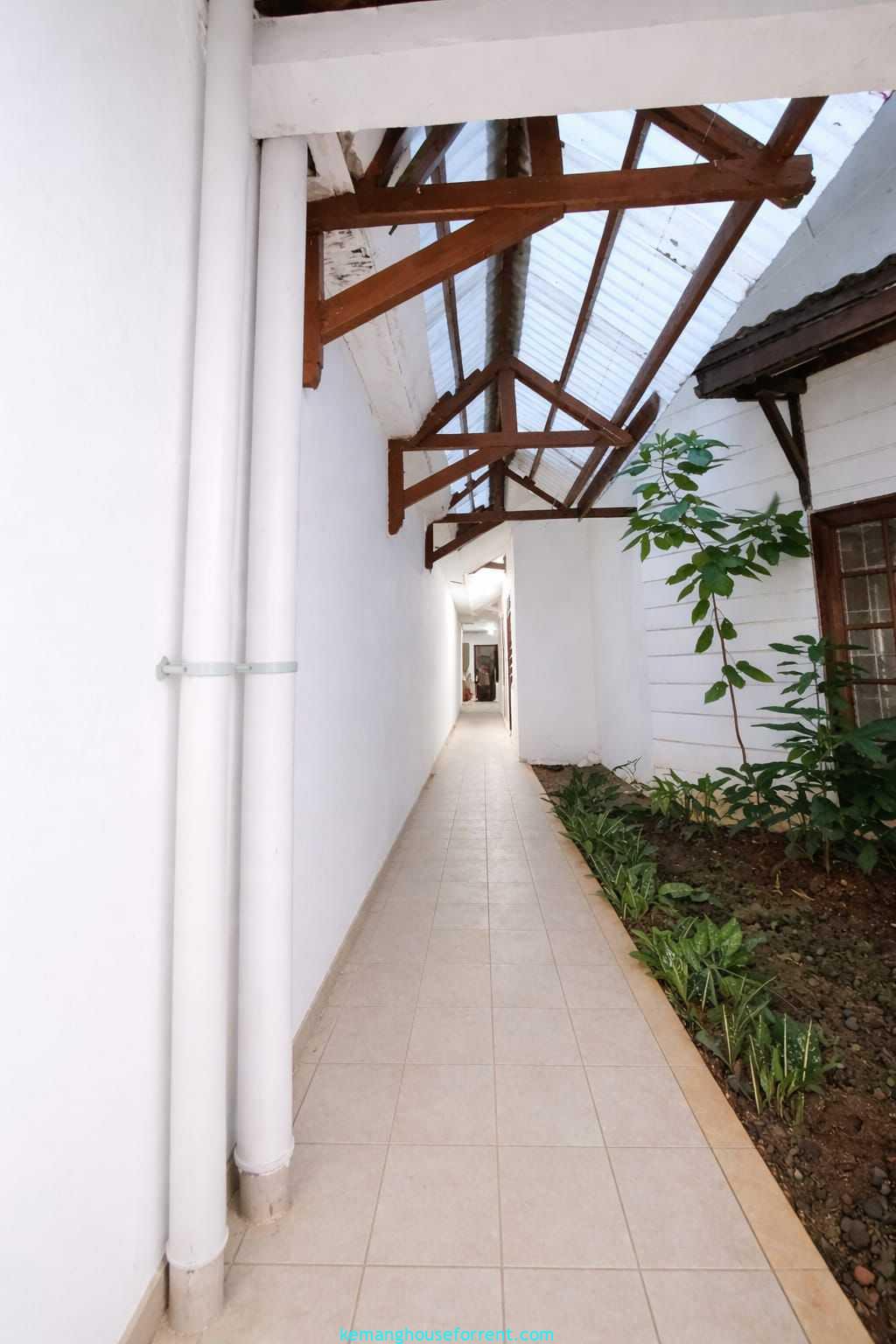 House for Rent in Pejaten Barat (6)