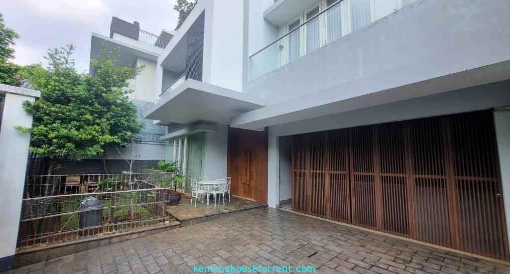 House for Rent in Pondok Indah Jalan Taman Bukit Hijau