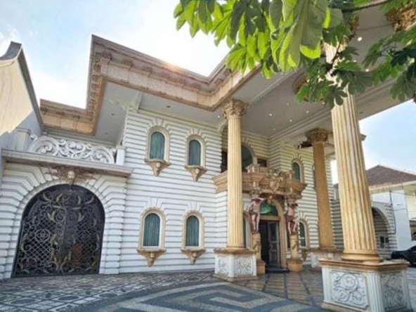 Luxury House for Rent in Pondok Indah