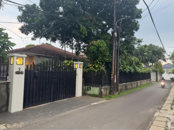 Rumah Mewah Dijual Dekat Stasiun MRT Cipete