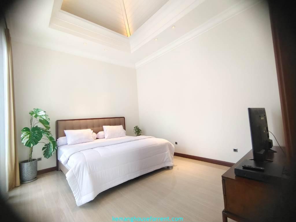 Luxury 4BR Residence at The Abbey Kemang