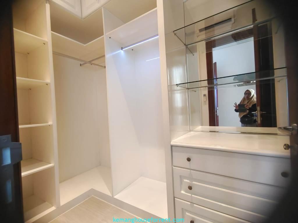 Luxury 4BR Residence at The Abbey Kemang