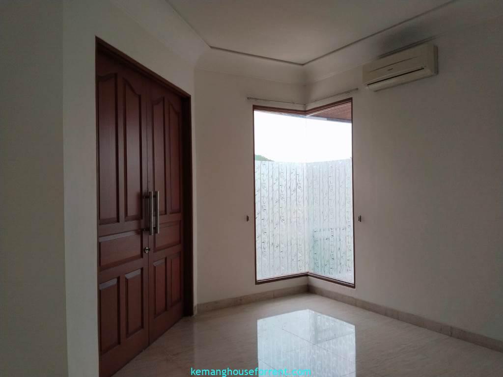 4 Bedroom House for Rent in Cipete Compound
