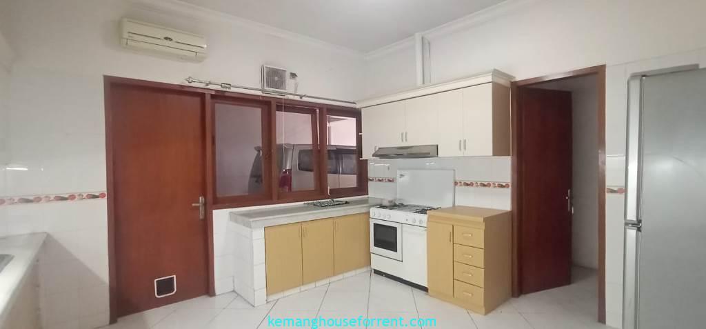 4 Bedroom House for Rent in Kemang Utara