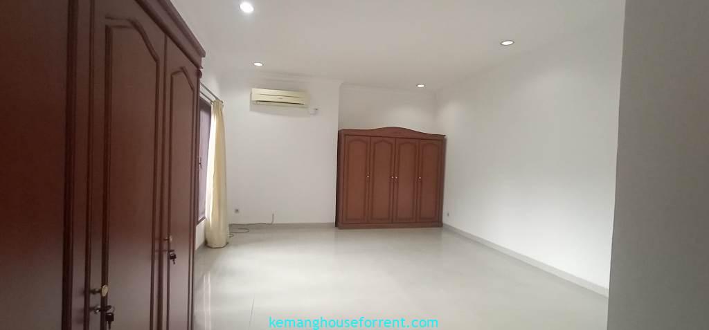 4 Bedroom House for Rent in Kemang Utara