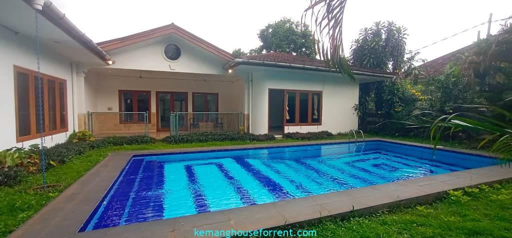 4 Bedroom House for Rent in Kemang Utara