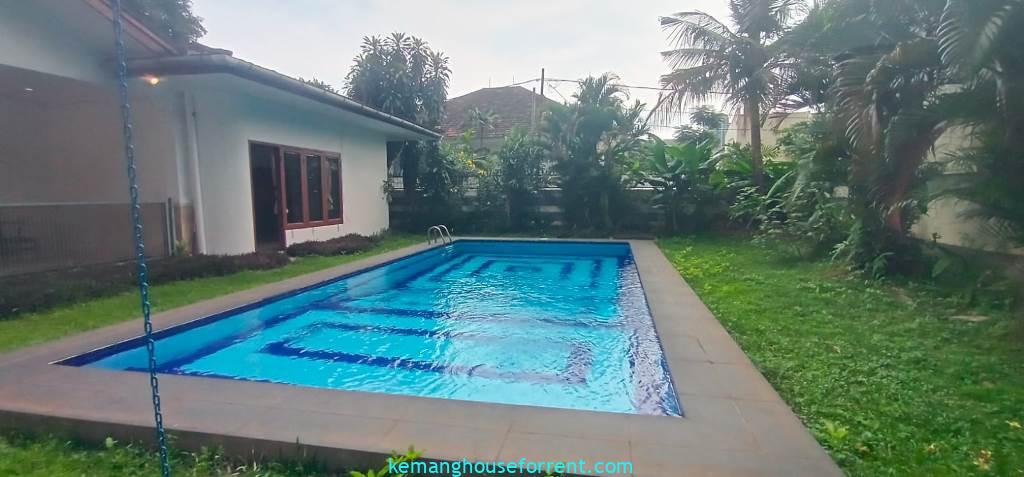 4 Bedroom House for Rent in Kemang Utara
