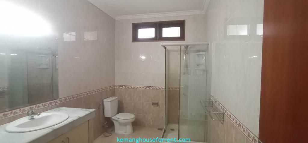 4 Bedroom House for Rent in Kemang Utara