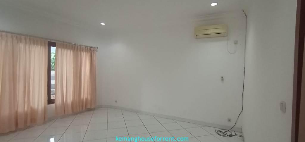 4 Bedroom House for Rent in Kemang Utara