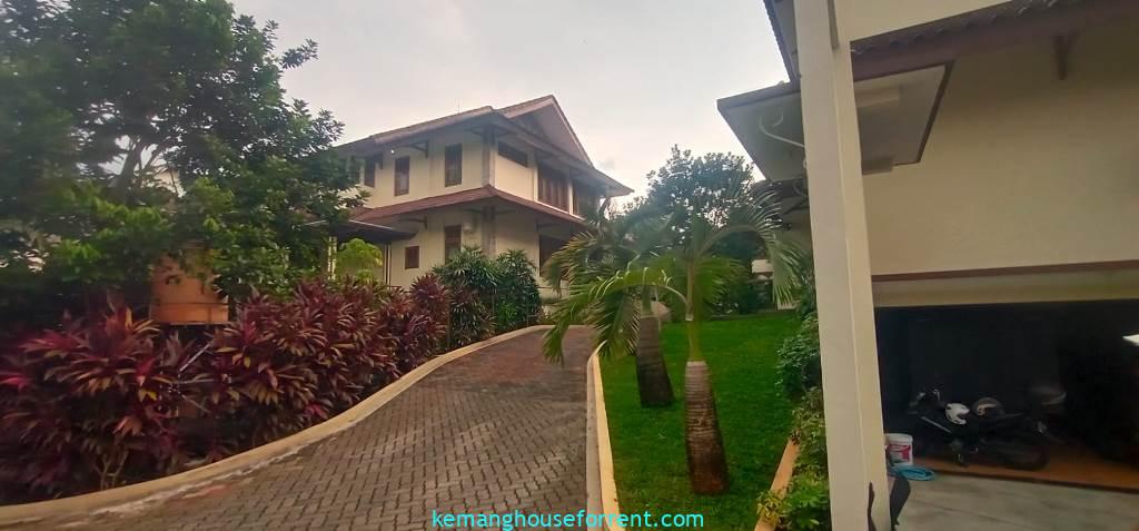 Compound House for Rent in Pejaten Barat Near AIS