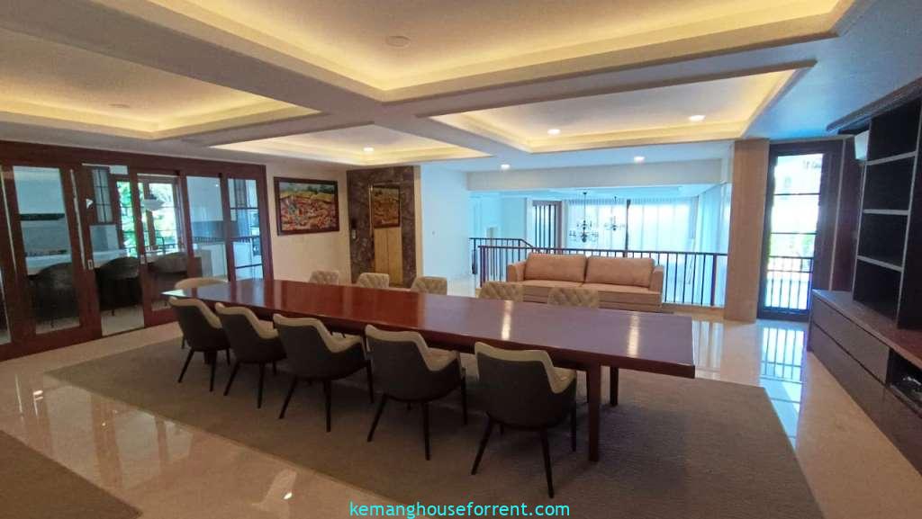 Dijual Rumah Fully Furnished di Kemang Selatan Jakarta Selatan