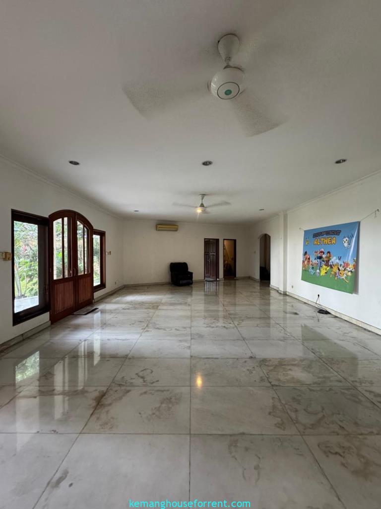 Dijual Rumah Hitung Tanah Pondok Indah Jakarta Selatan