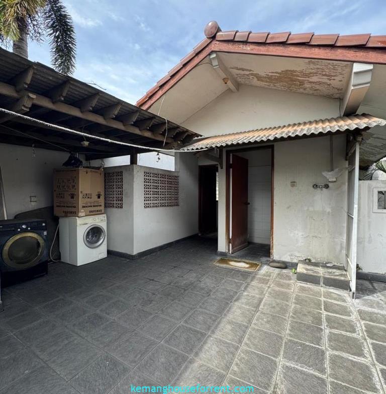 Dijual Rumah Hitung Tanah Pondok Indah Jakarta Selatan