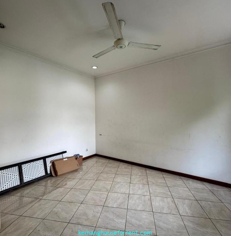 Dijual Rumah Hitung Tanah Pondok Indah Jakarta Selatan