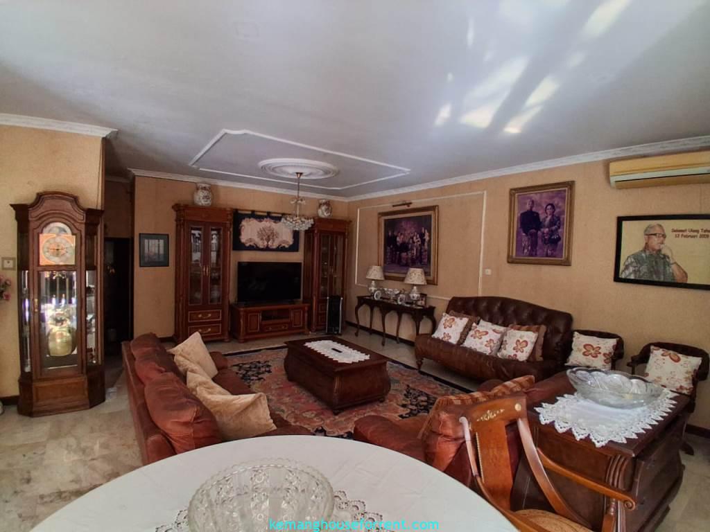 Dijual Rumah Mewah di Gedung Hijau Raya Pondok Indah