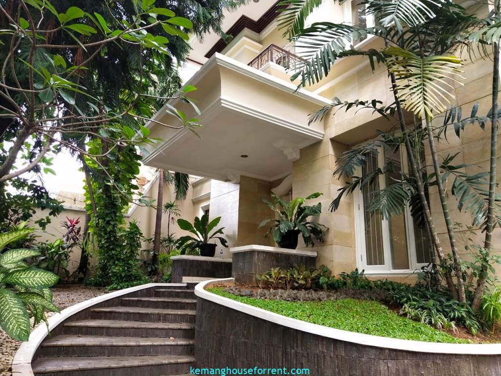 Dijual rumah mewah Sekolah Duta Pondok Indah Jakarta Selatan