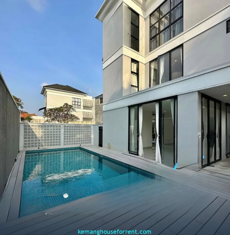 Dijual townhouse baru 3 lantai di Jeruk Purut Jakarta Selatan