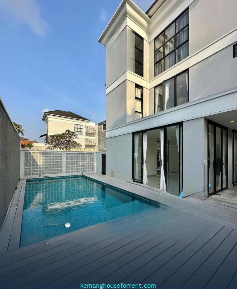 Dijual townhouse baru 3 lantai di Jeruk Purut Jakarta Selatan