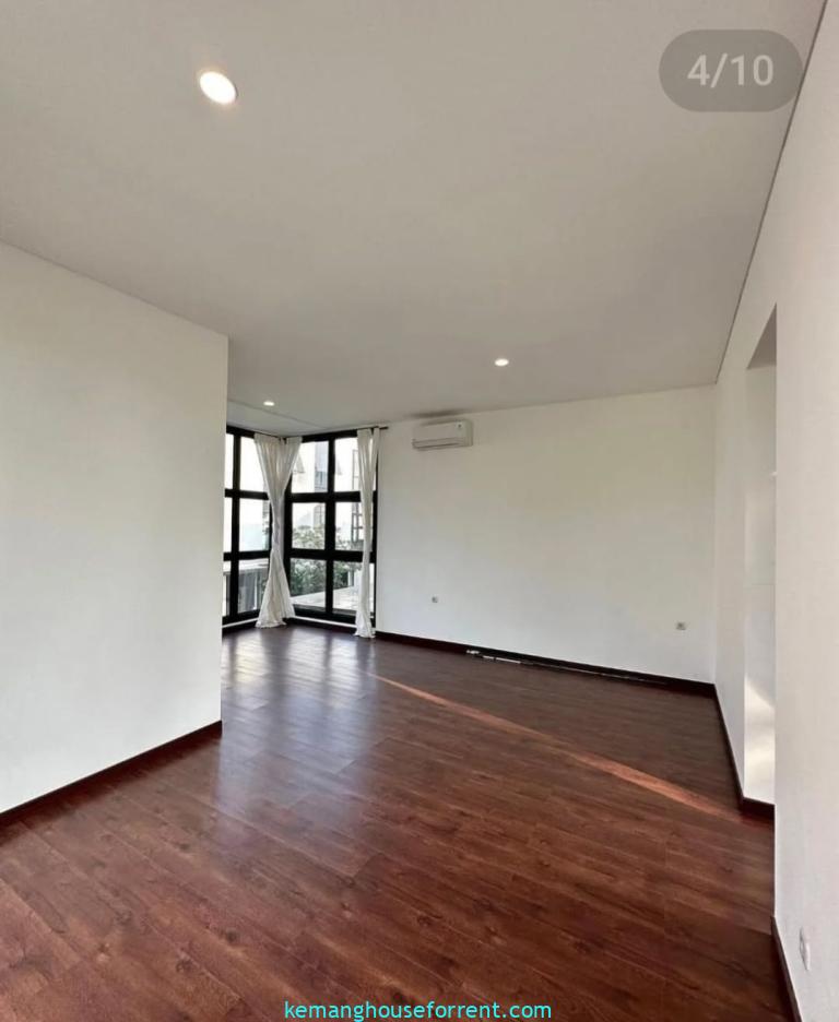 Dijual townhouse baru 3 lantai di Jeruk Purut Jakarta Selatan