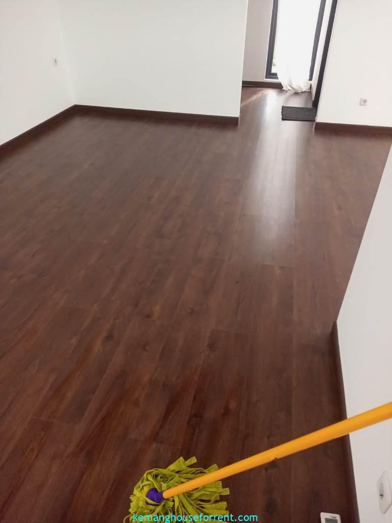 Dijual townhouse baru 3 lantai di Jeruk Purut Jakarta Selatan