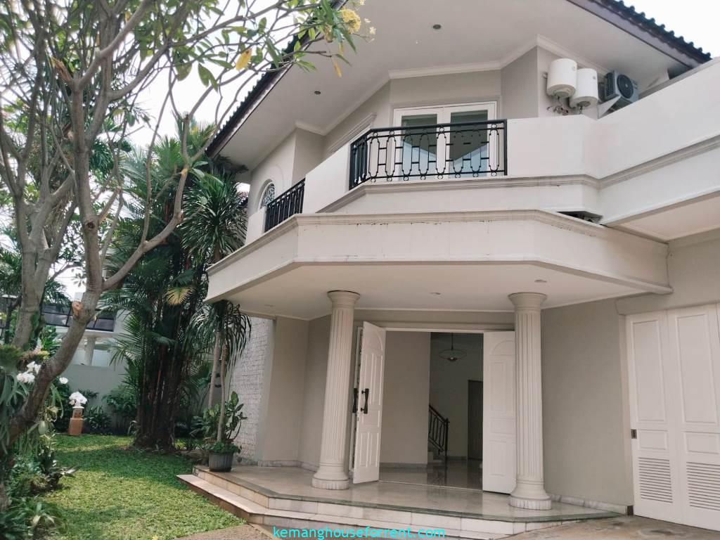 Disewakan Rumah Compound Cipete 5 Kt