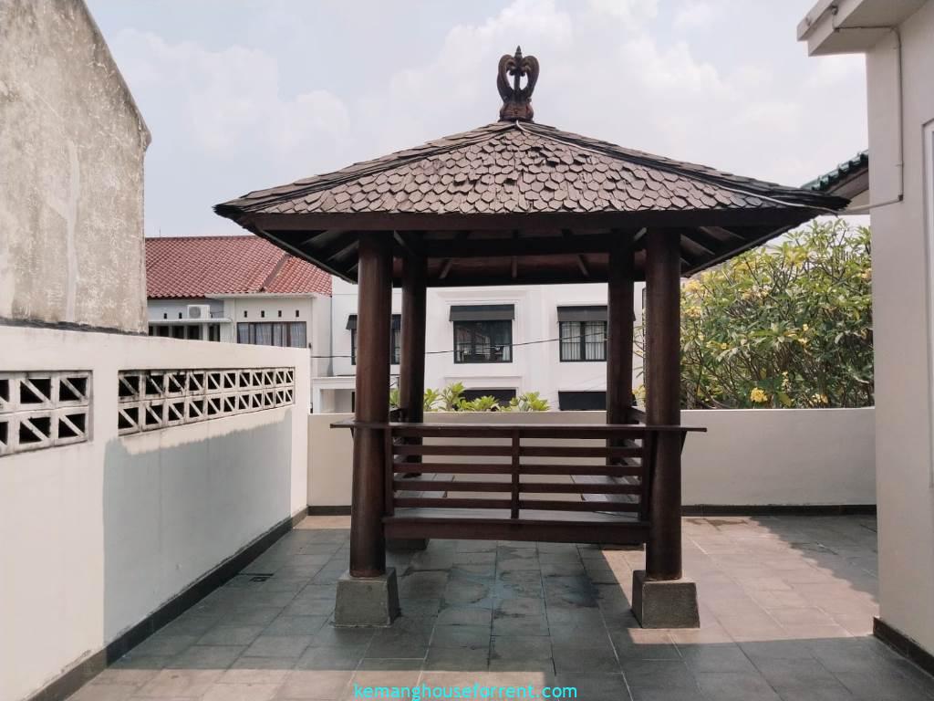 Disewakan Rumah Compound Cipete 5 Kt