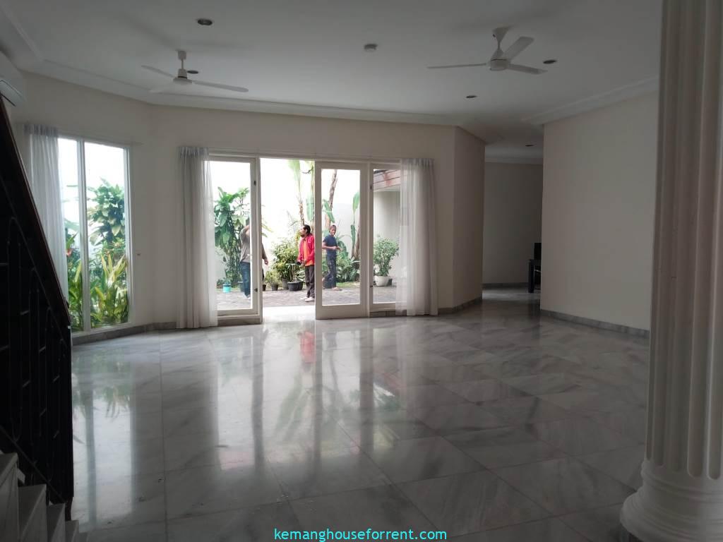 Disewakan Rumah Compound Cipete 5 Kt