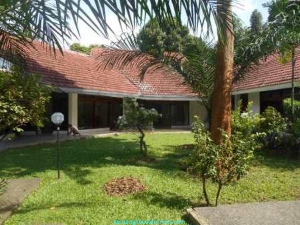 Disewakan Rumah Kantor di Kemang Jakarta Selatan