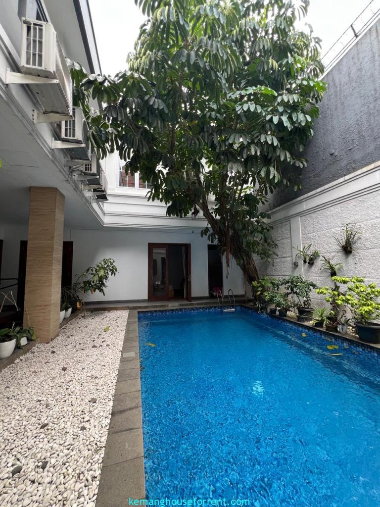 Jual Rumah Mewah Dekat Bukit Golf Pondok Indah