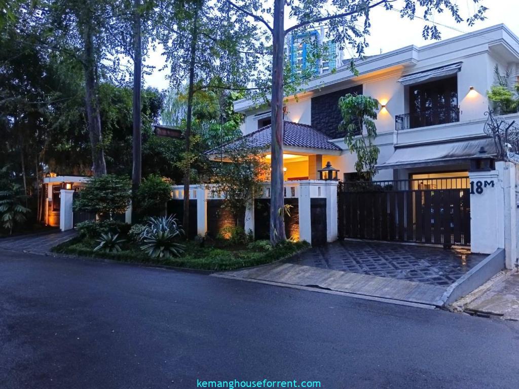 Jual Rumah Mewah Dekat Bukit Golf Pondok Indah