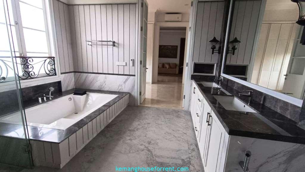 Jual Rumah Mewah Modern Classic Kemang Jakarta Selatan