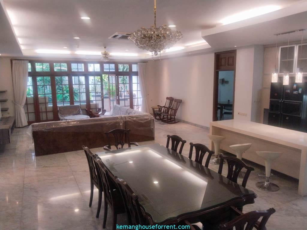 Luxury House for Rent Kencana Pondok Indah 5BR