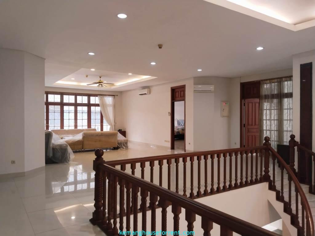 Luxury House for Rent Kencana Pondok Indah 5BR