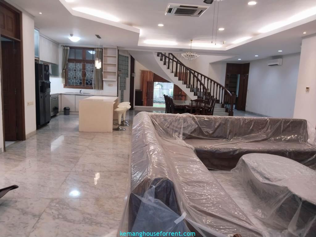 Luxury House for Rent Kencana Pondok Indah 5BR