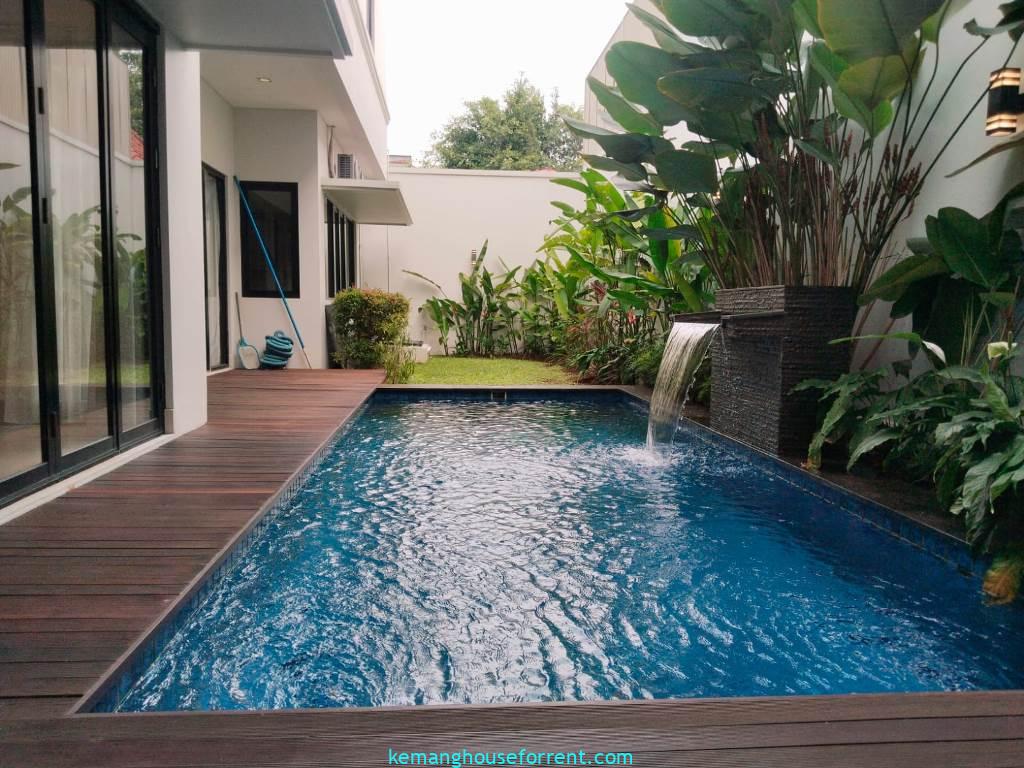 Modern Style House for Rent in Kemang