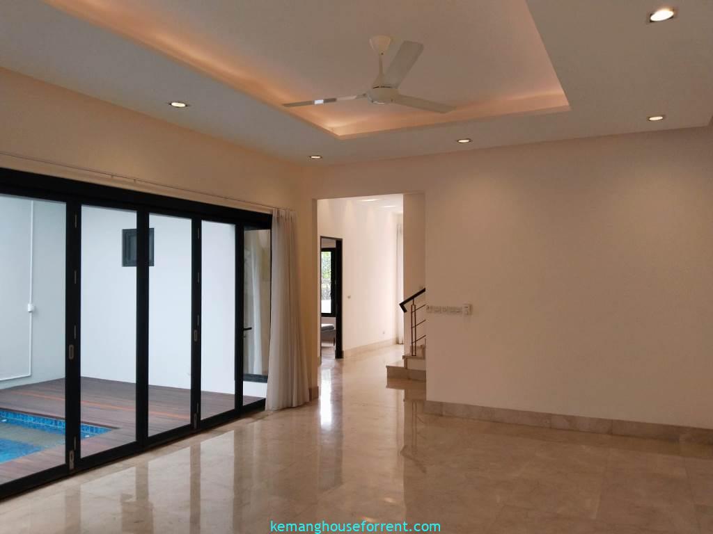 Modern Style House for Rent in Kemang