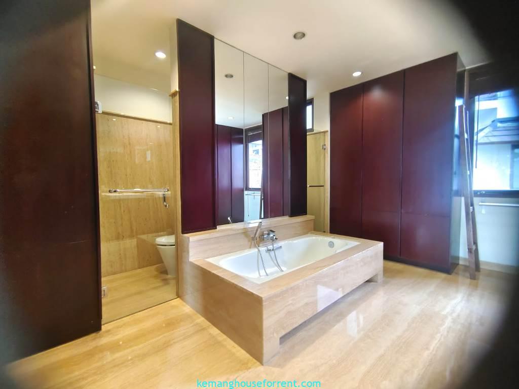 4 Br Penthouse for Rent at Atmaya Residence