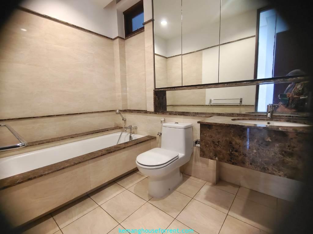 4 Br Penthouse for Rent at Atmaya Residence